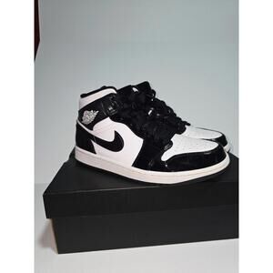 Jordan 1 Mid Carbon Fiber Size 9.5